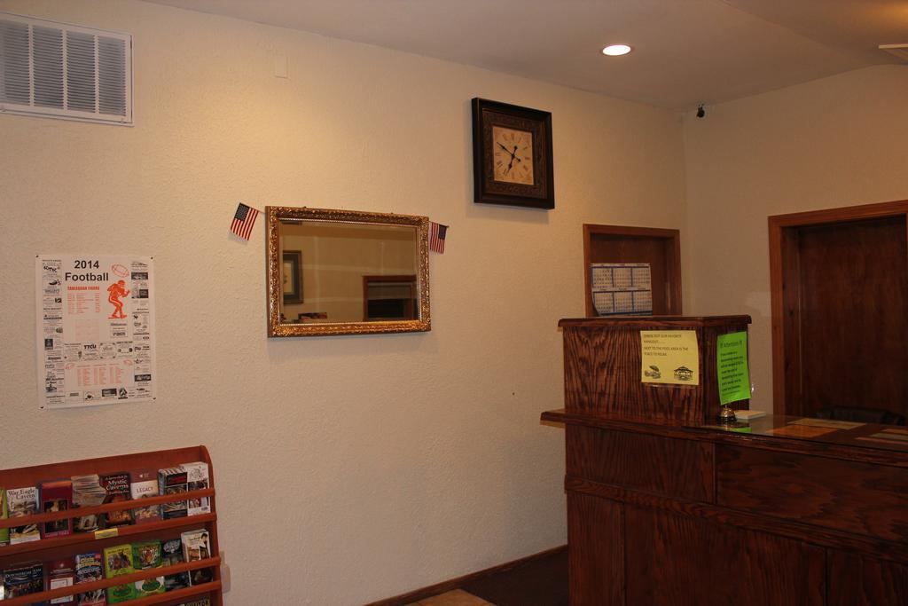Oak Hill Inn And Suites Tahlequah Buitenkant foto