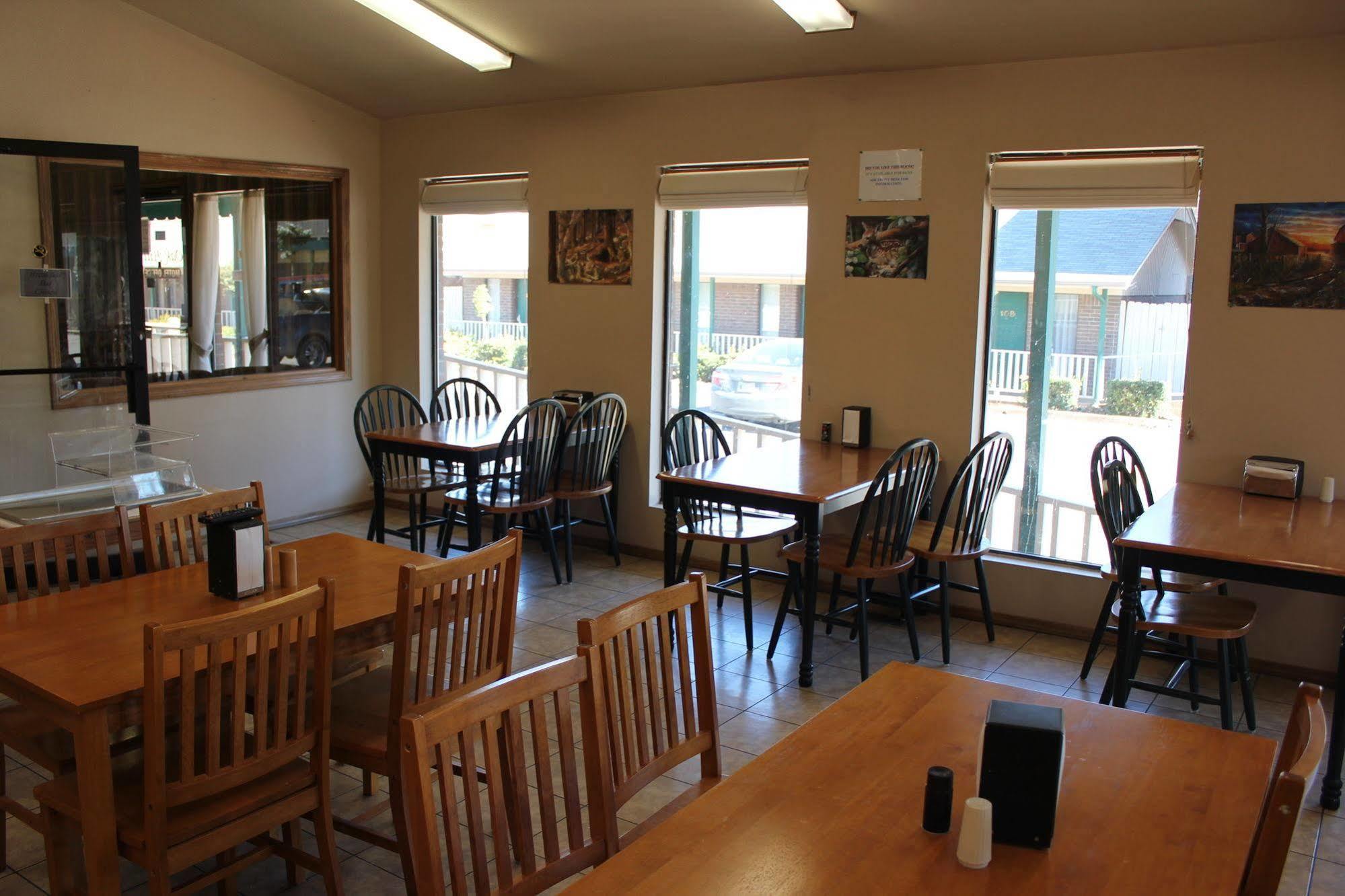 Oak Hill Inn And Suites Tahlequah Buitenkant foto