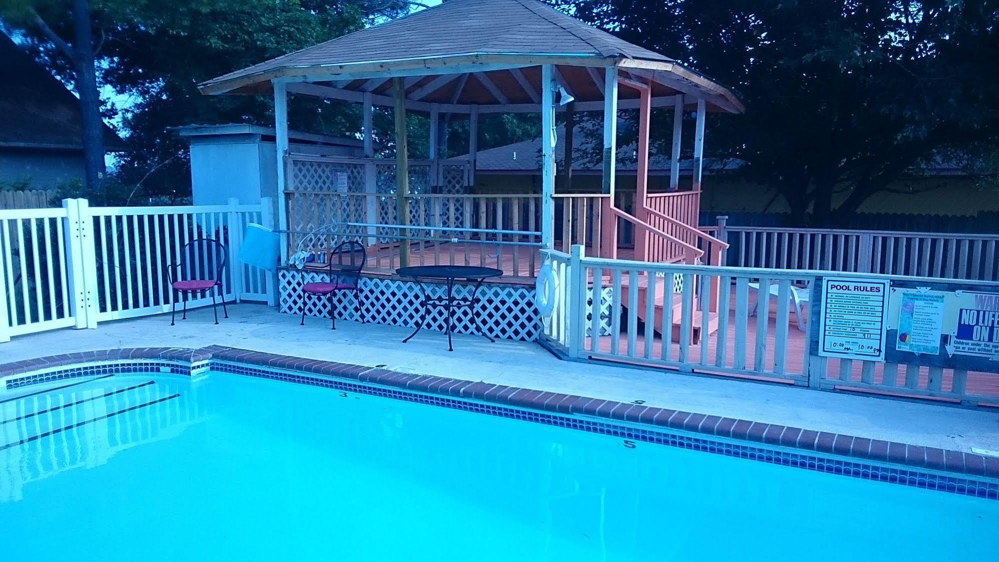 Oak Hill Inn And Suites Tahlequah Buitenkant foto